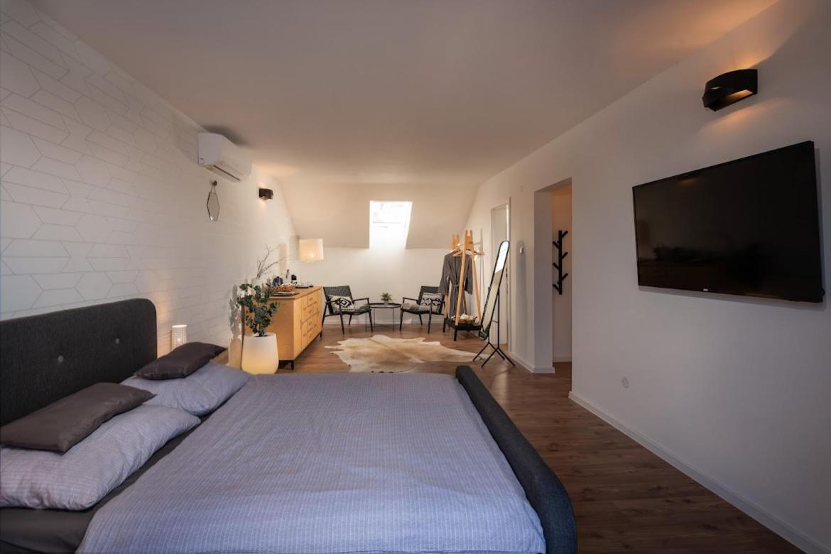 Apartman Pod Vezou 2 Банска-Бистрица Экстерьер фото